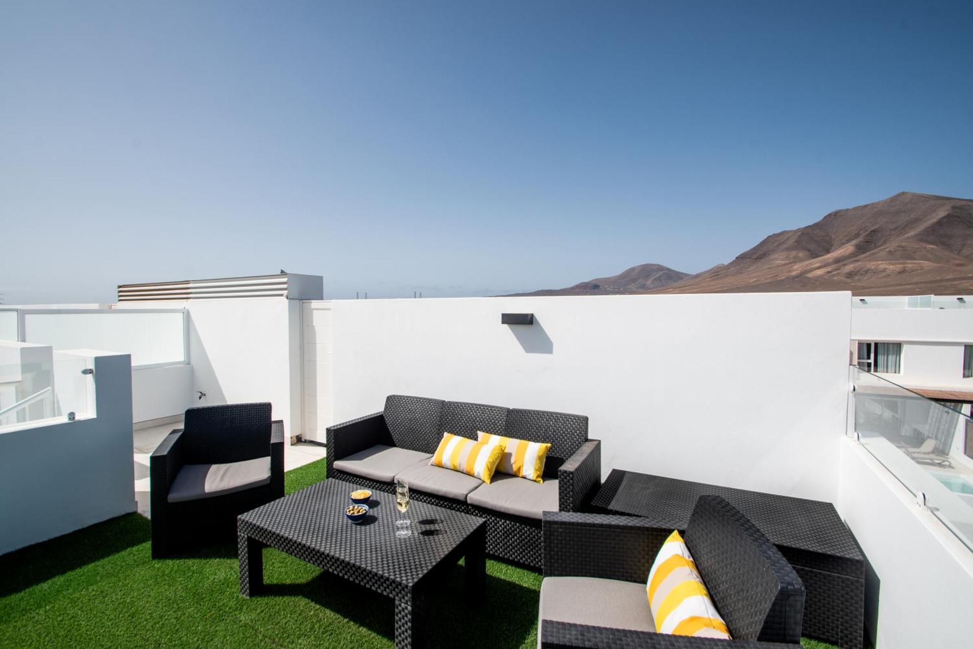 Serena Villa 38 - Heated Pool, Sea Views, Ac, High Speed Internet Playa Blanca  Exteriér fotografie